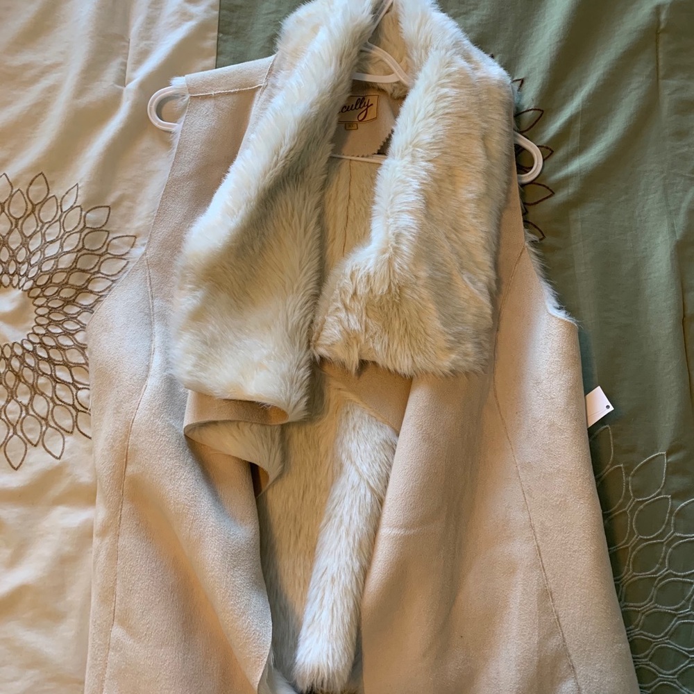 Scully Vest